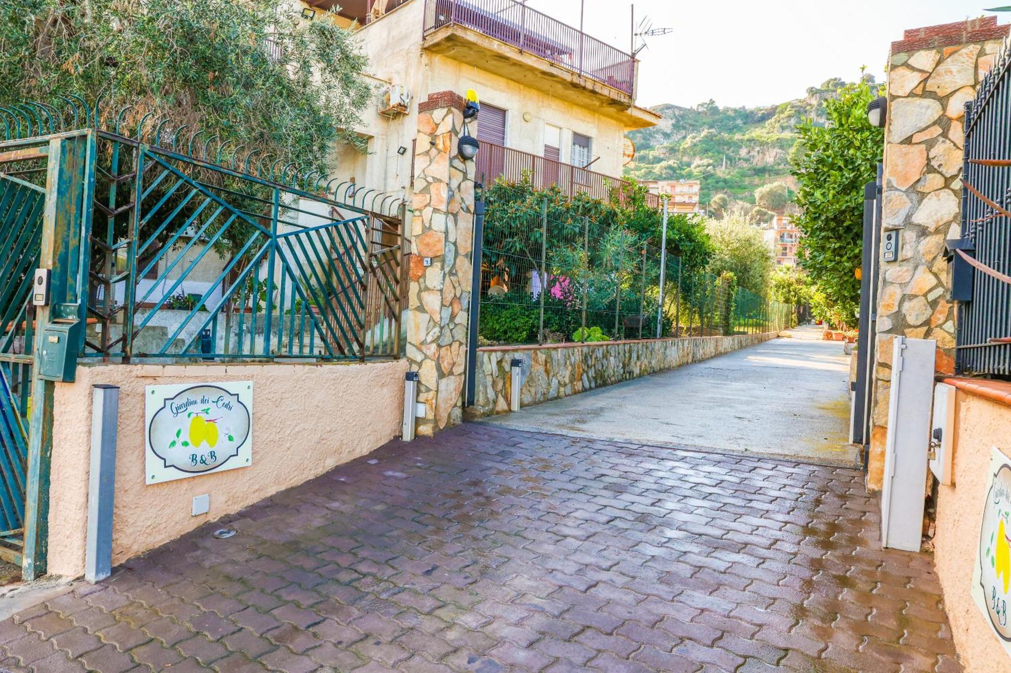 B&B Giardino Dei Cedri Trabia Buitenkant foto